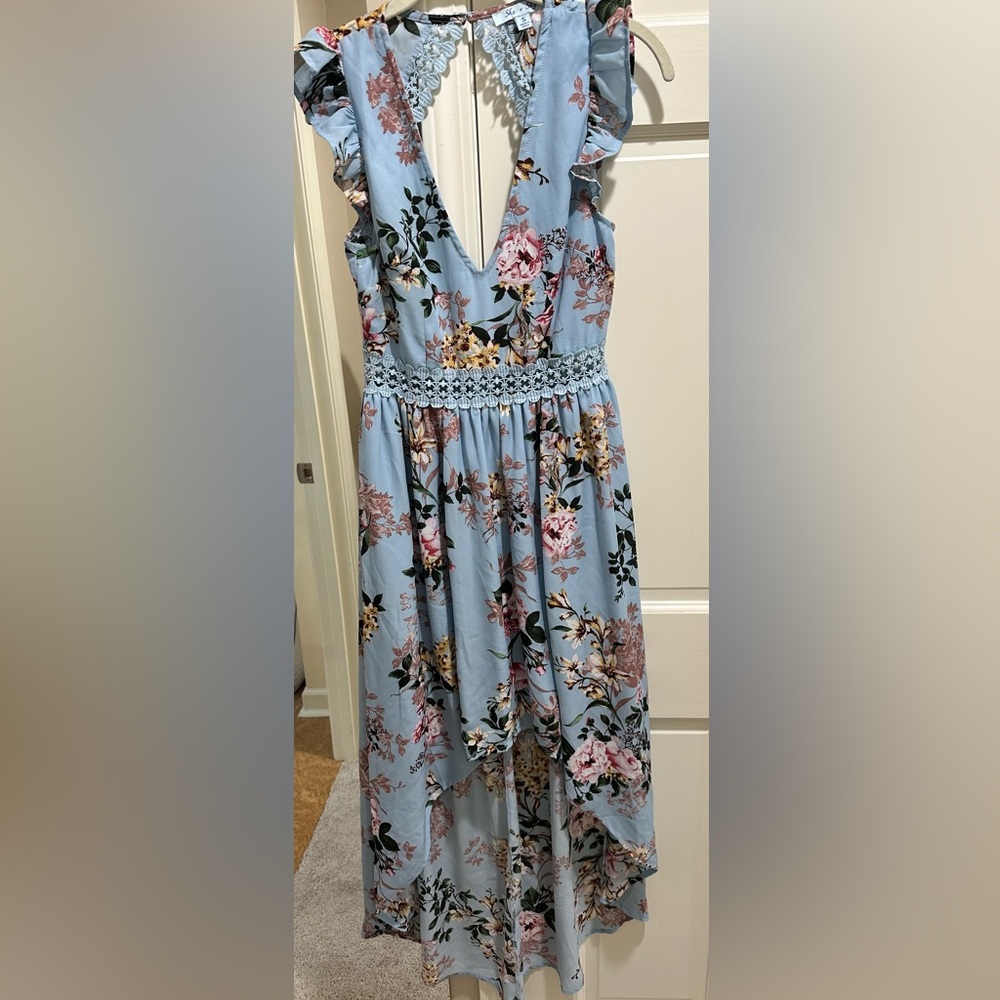 Floral Blue Print Open Back, High Lo Dress Size Small